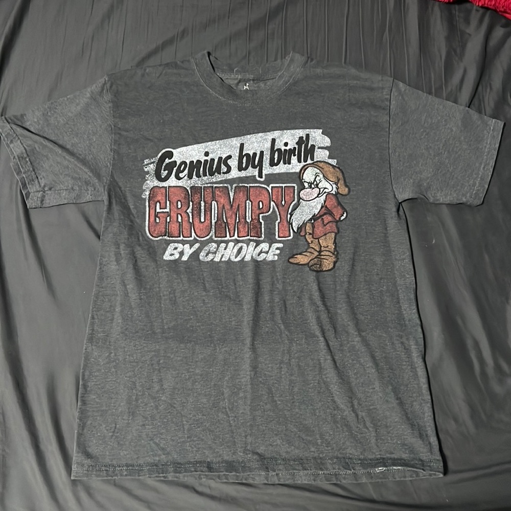 Disney. Men’s Gray Grumpy T-Shirt. Size Medium.
